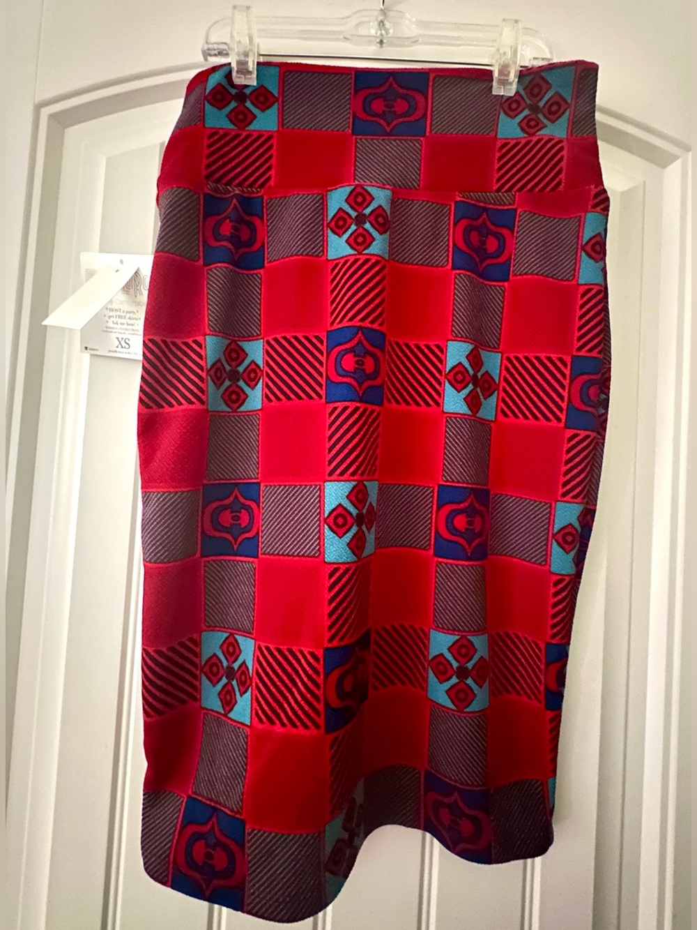 NWT LuLaRoe Cassie Pencil Skirt • Pull on Queen of Spades? Argyle? • XS